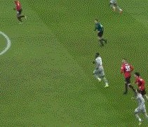 互动体育平台-【意杯】吉鲁追平 莱昂加时神吊射 AC米兰3比1晋级