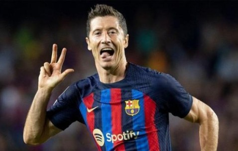 体育知识挑战-莱万为巴萨扬帆，登贝莱巴萨永动机